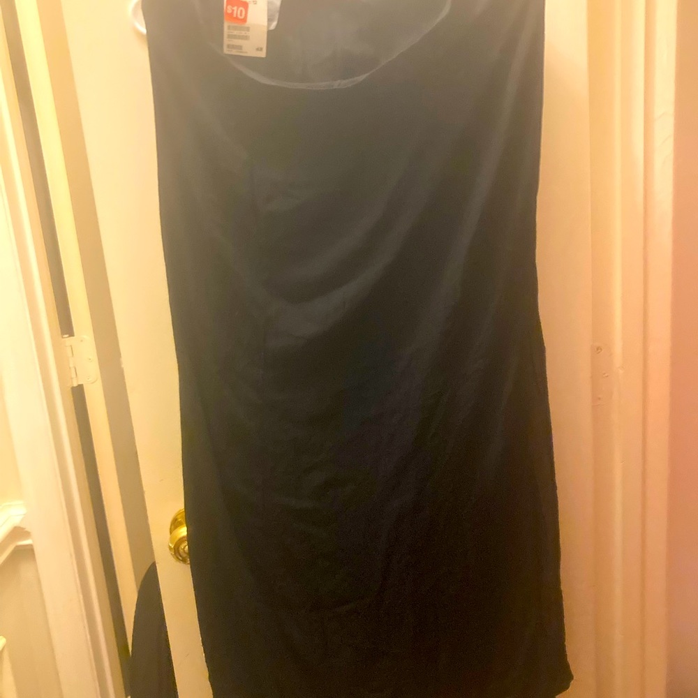 New h and m black skirt!